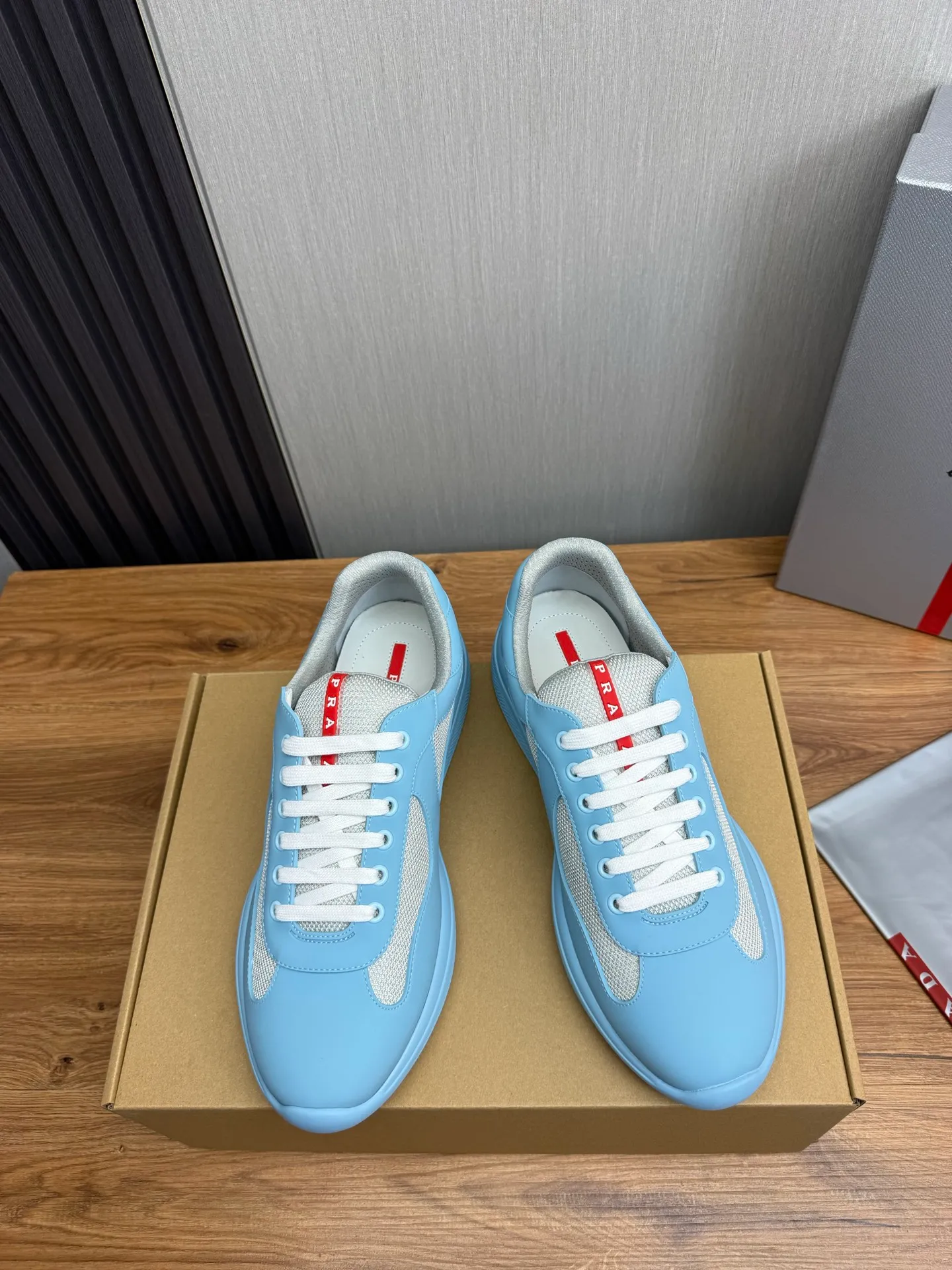 Men's shoes 640💰 [PRADA] Hot selling items🔥Must be recommended every day~~ Official website synchronized, 1:1 high quality shipments✔️ Imported cowhide fabric, rubber material + cowhide lining, original bottom, high-end airplane box packaging🎁 38-45 (38.45 custom-made, non-returnable)